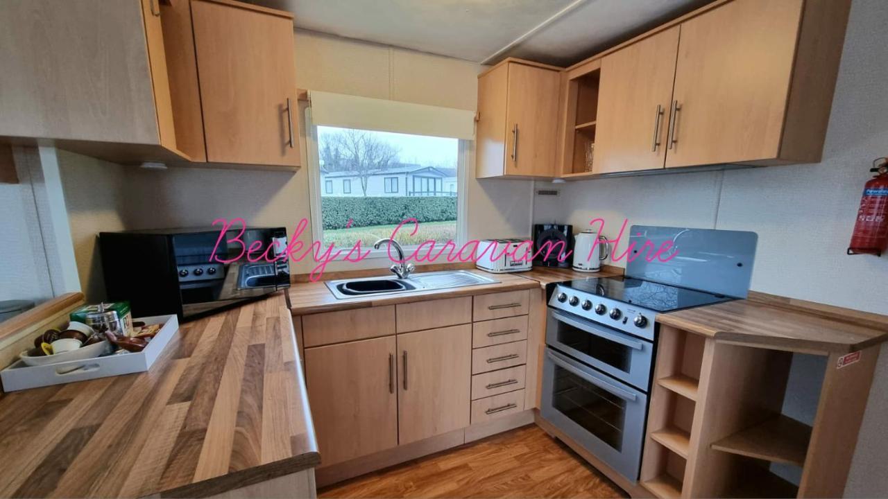 Becky'S Caravan At Marton Mere Blackpool Exterior foto
