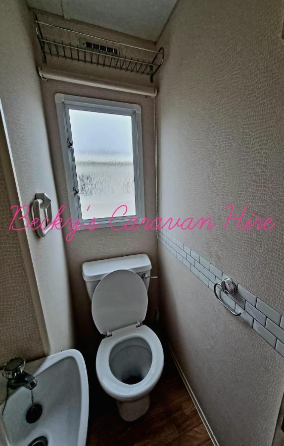 Becky'S Caravan At Marton Mere Blackpool Exterior foto